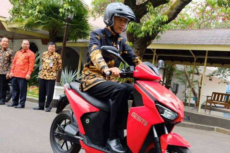 Jokowi_Gesits (1)