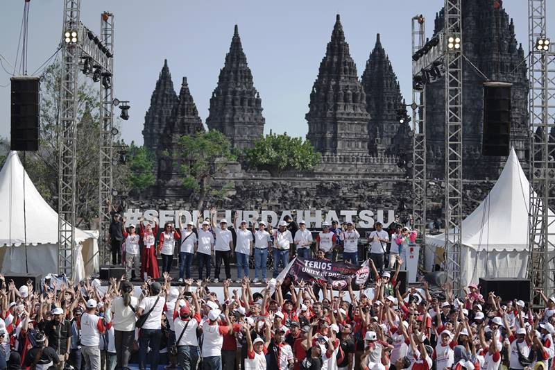Lebih 3000 'Seduluran' Daihatsu Kumpul di Candi Prambanan 