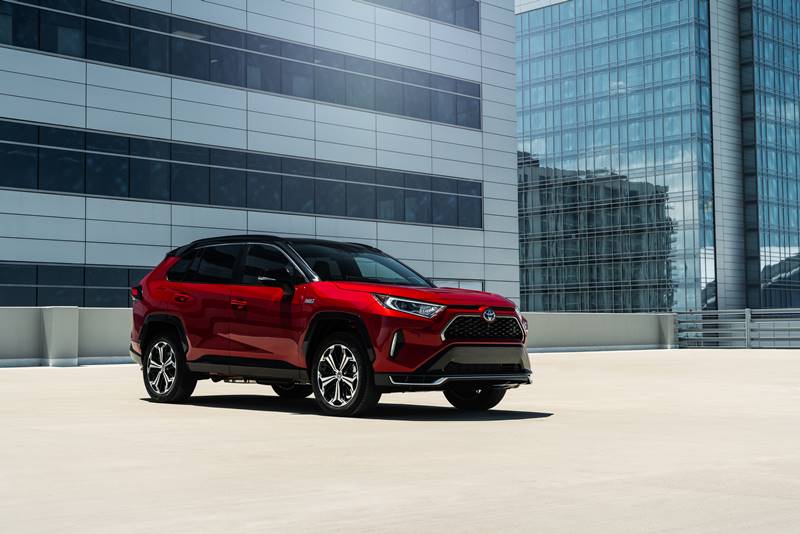 the-most-efficient-toyota-rav4-now-has-a-starting-price-prepare-38100-144265_1