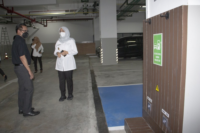 Menginap di Hotel ini Bisa Sambil Ngecas Mobil Listrik | dapurpacuid