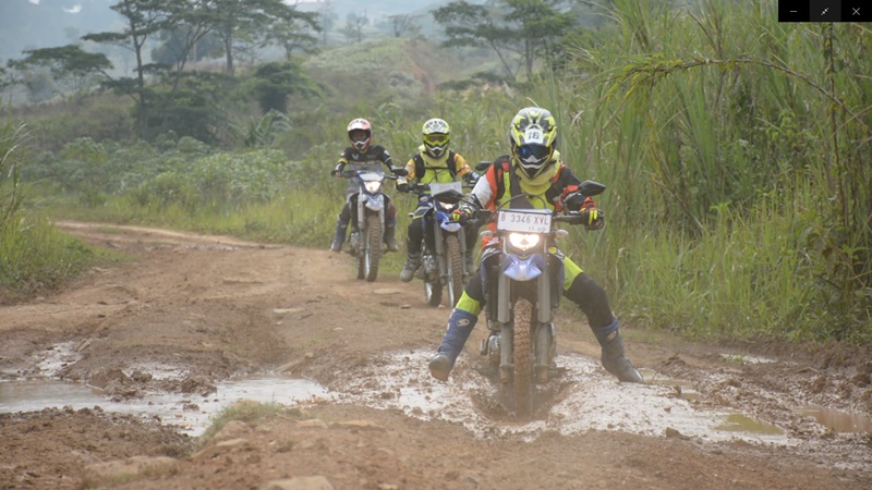 Yamaha-WR 155 (6)