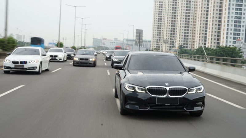 BMW Astra (4)