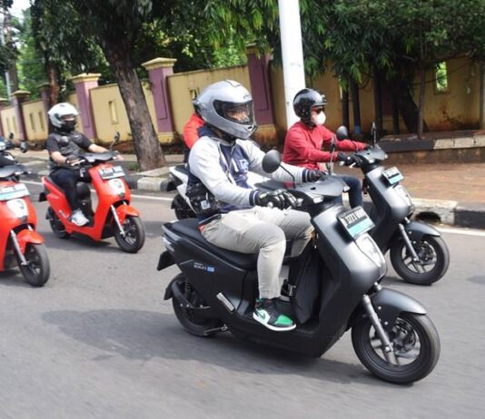 Memahami Keuntungan Finansial Beralih ke Motor Listrik