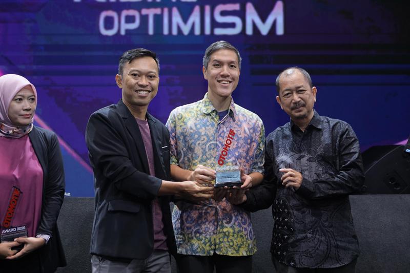 Indomobil Emotor Adora Raih Gelar _Best Medium Electric Skutik_ di Otomotif Award 2025 5