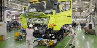 43 Tahun di Indonesia, Hino Tancap Gas Perkuat Industri Nasional lewat Manufaktur Lokal
