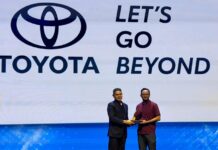 Toyota Veloz Hybrid EV Sabet Dua Penghargaan Bergengsi