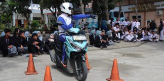Tekan Angka Kecelakaan Remaja, WMS Gelar Uji Praktik Safety Riding di SMKN 5 Tangerang