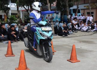 Tekan Angka Kecelakaan Remaja, WMS Gelar Uji Praktik Safety Riding di SMKN 5 Tangerang