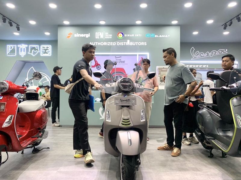 14. Booth Vespa di Jakarta Fair 2026