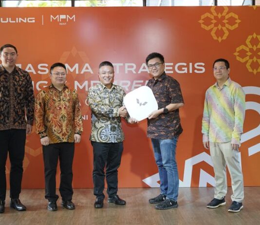 Langkah Besar! 50 Mobil Listrik Wuling Diserahkan ke MPMRent