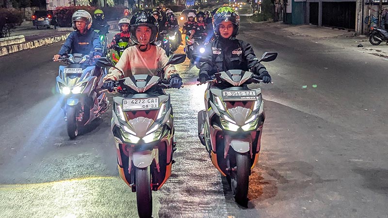 Night Ride Bareng Komunitas dengan Vario EVO 160