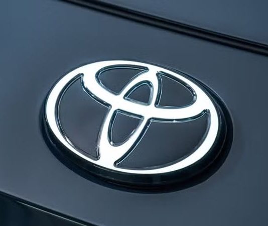 Toyota Punya Strategi Baru, Mesin Konvensional Jadi Ladang Cuan